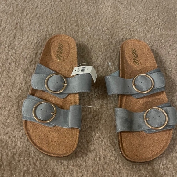 American Eagle Aerie Faux Suede Sandal with Gold Color Buckles New Size 7 - Picture 1 of 5